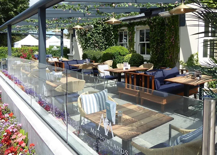 مياداونلودز 4*